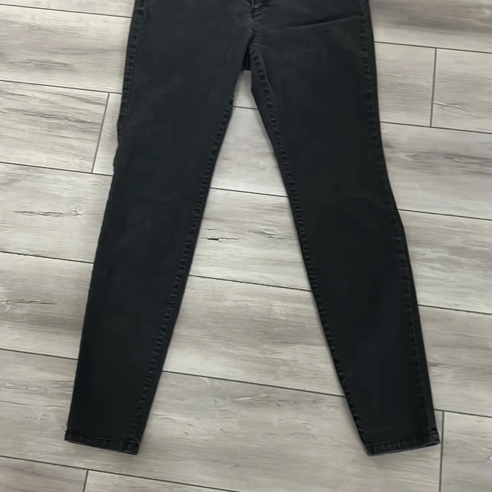 Eileen Fisher size 8 black skinny jeans organic cotton